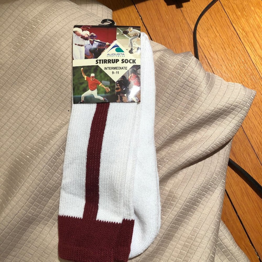 Stirrup Men socks white and burgundy red, one pair